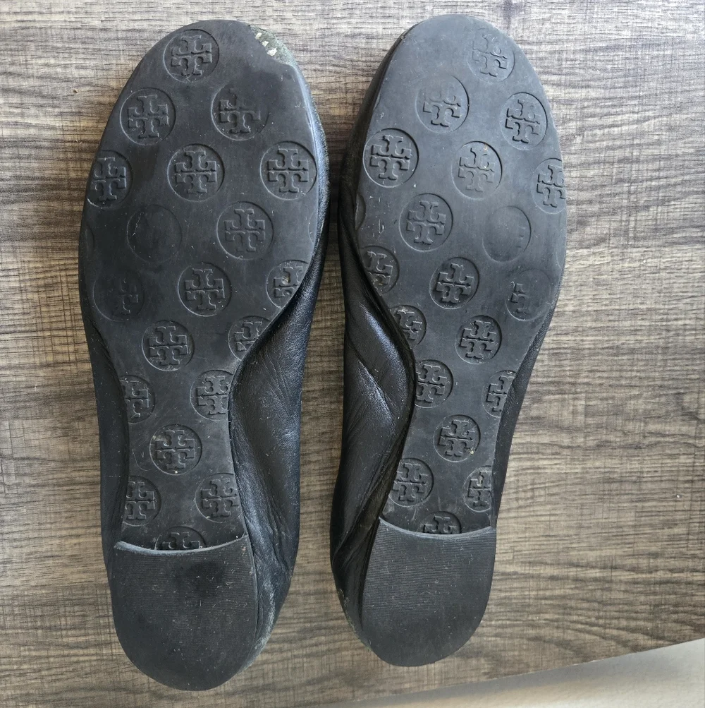 Tory Burch Black Leather Ballet Flats, Size 9M - Picture 8 of 16